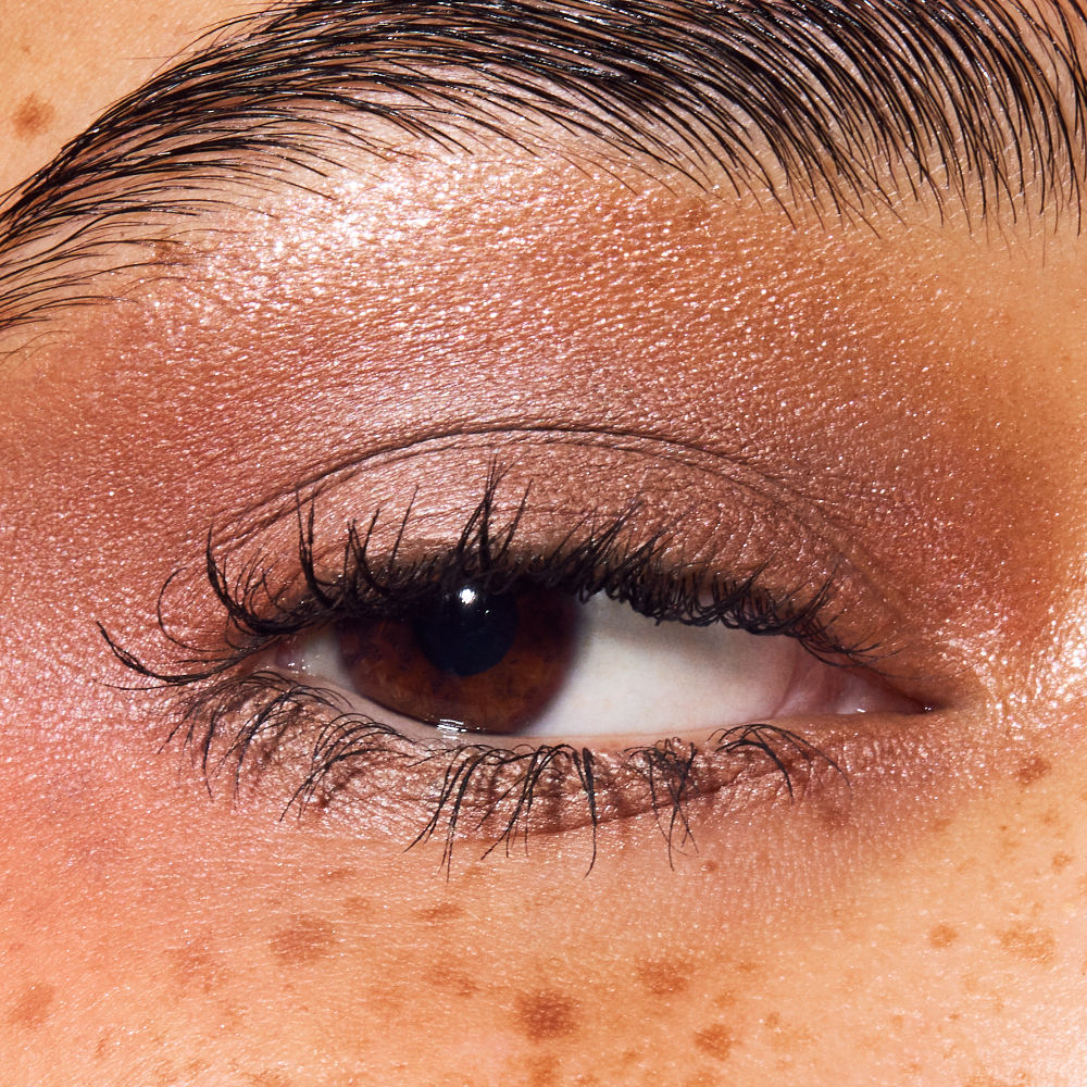 M.A.C Dazzleshadow Eyeshadow Stick - Sublimil Spark, 1.6g Buy at Indicrest Image 4