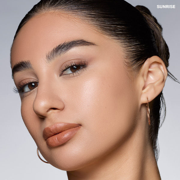 MORPHE Cloudlight Soft Glow Veil Pressed Powder - Sunrise, 8g
