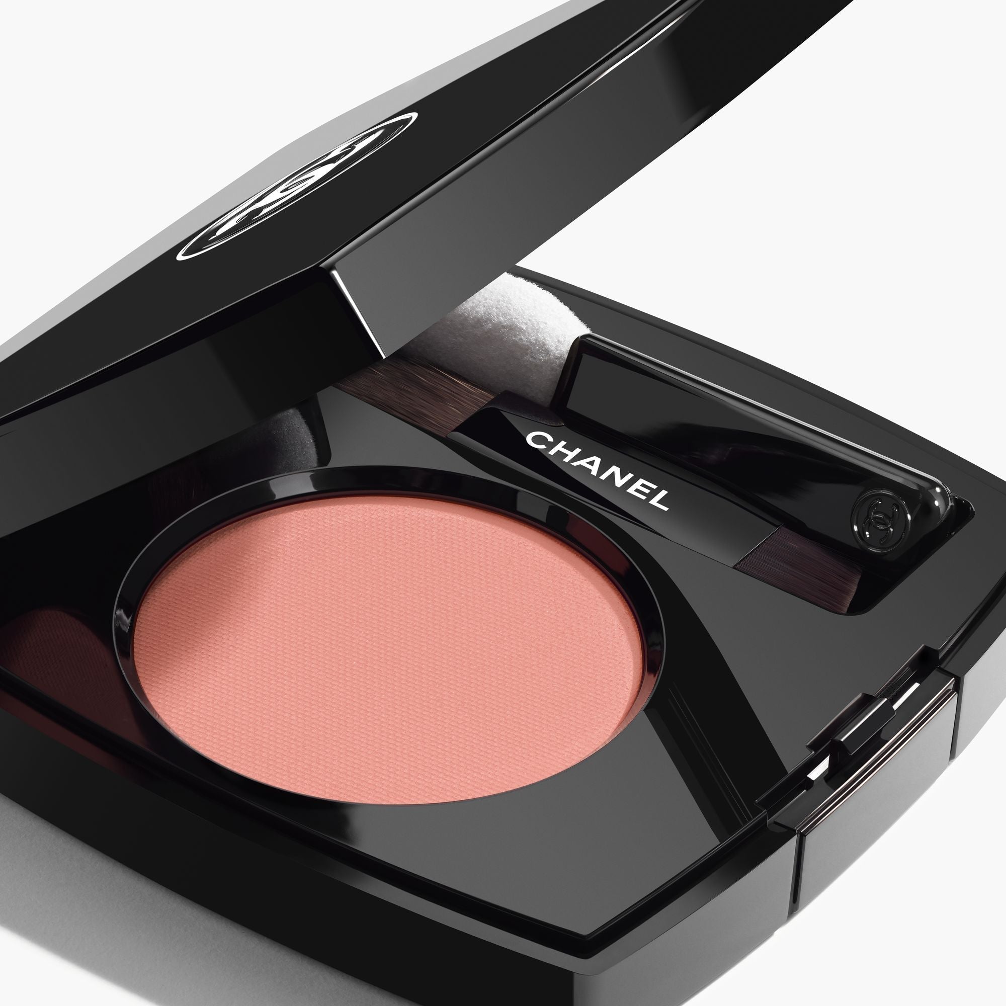 CHANEL OMBRE ESSENTIELLE MULTI-USE LONGWEARING EYESHADOW - ROSE CHARNEL, 2.2g