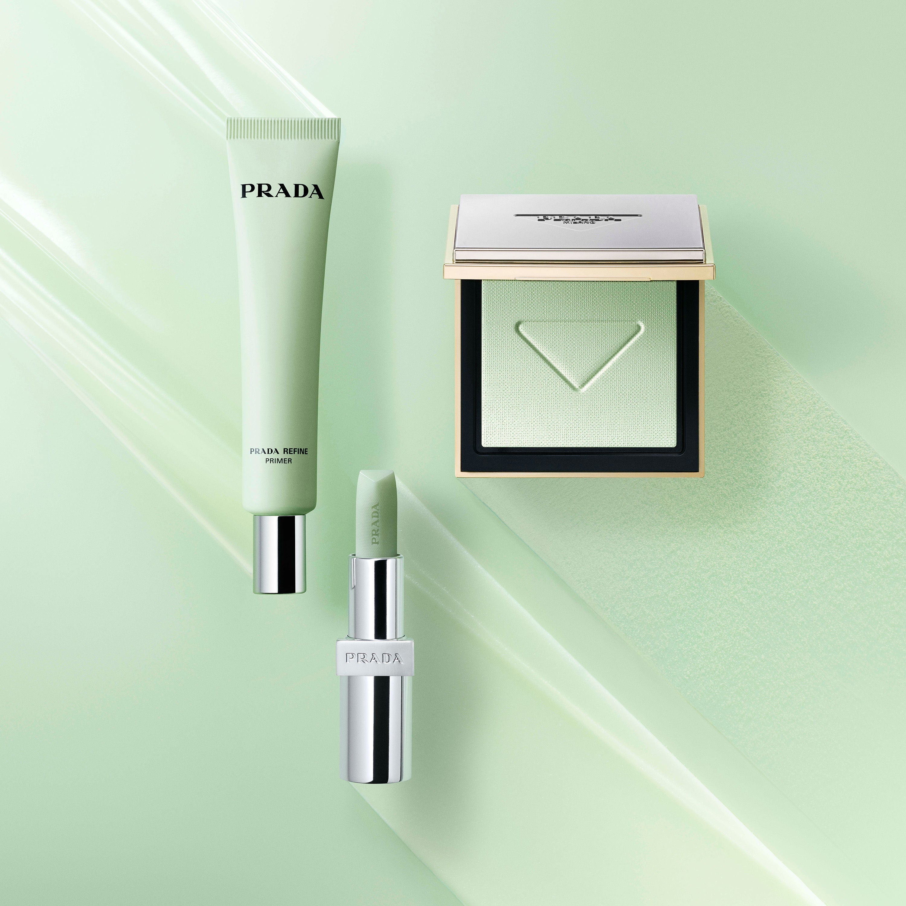 Prada Refine Blurring Extending Primer - Pore-blurring Primer with a Soft Matte Finish, 30ml