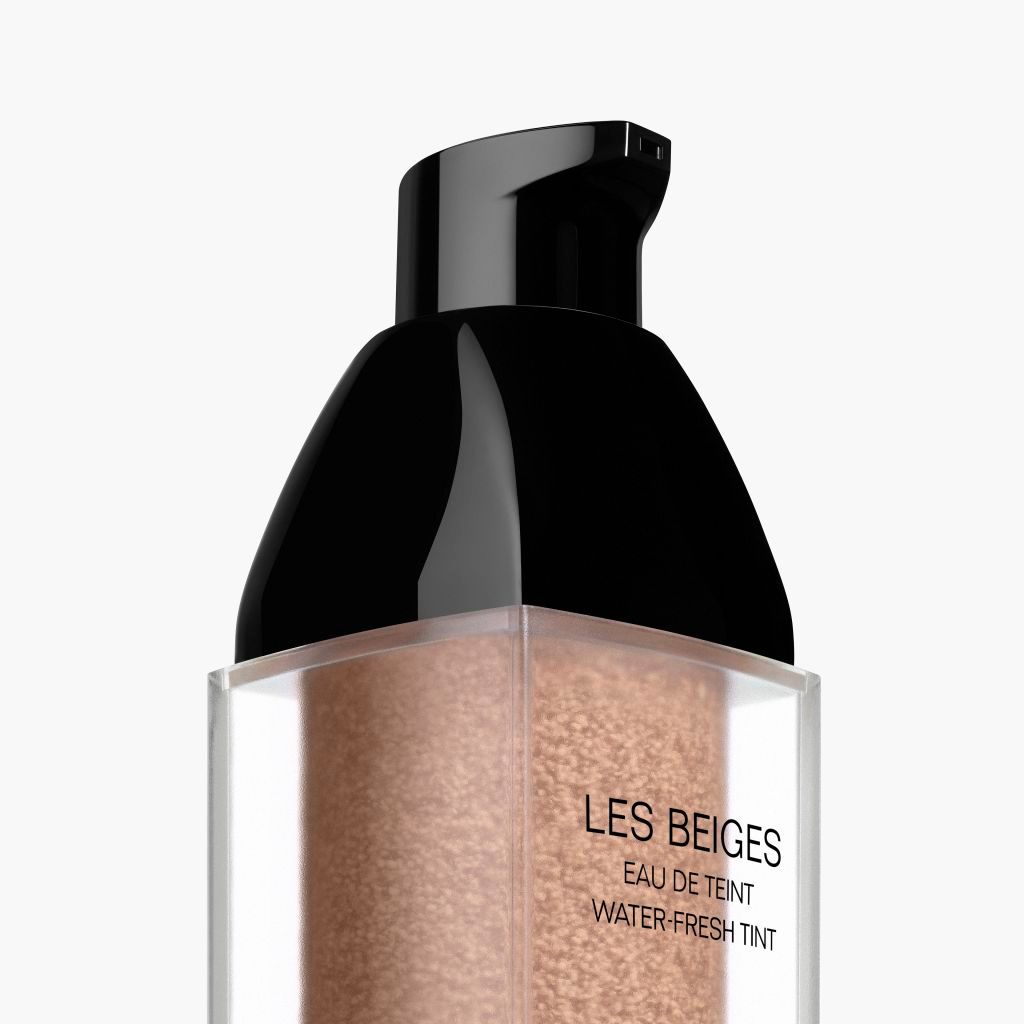 CHANEL LES BEIGES WATER-FRESH TINT WATER-FRESH TINT FOUNDATION - MEDIUM, 30ml