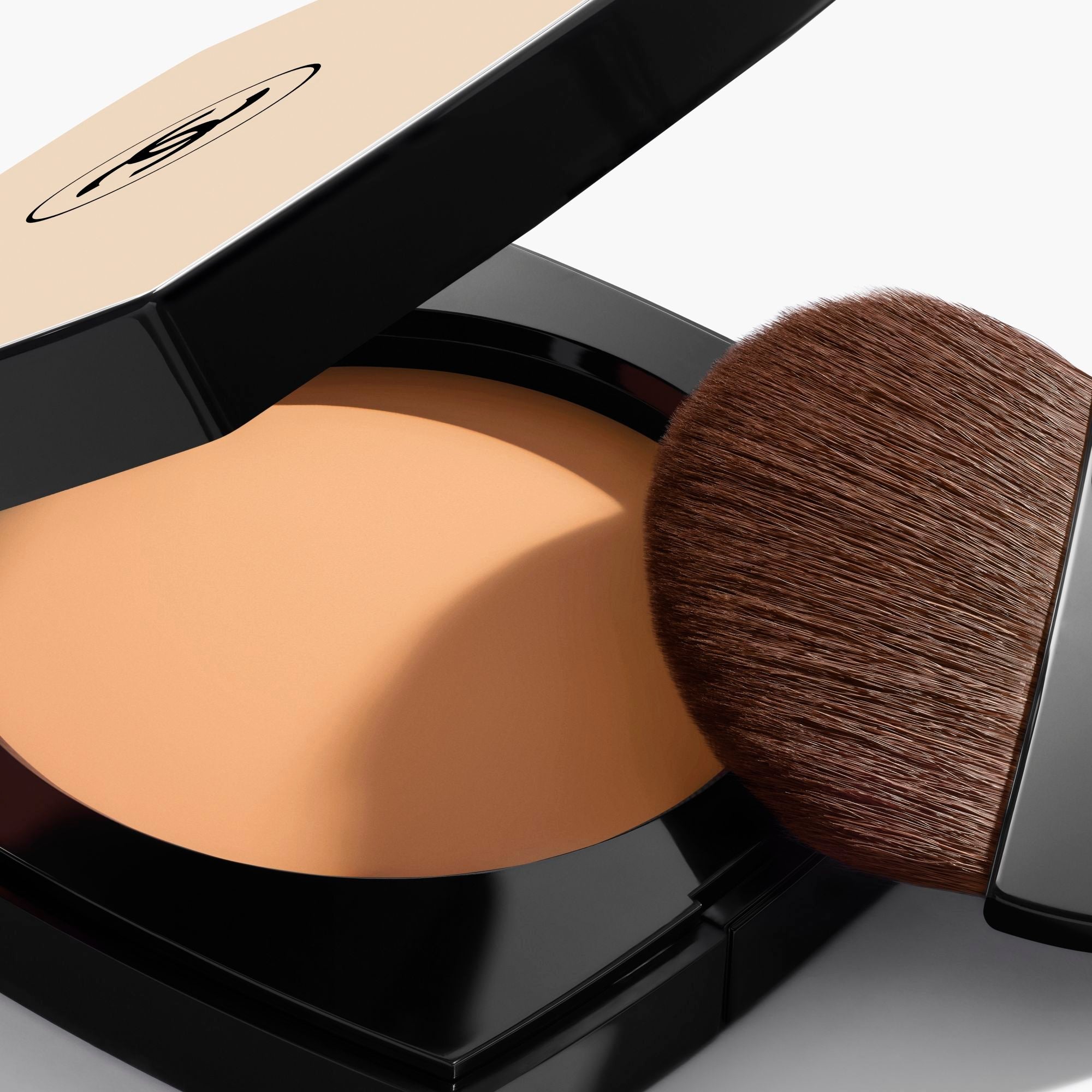 CHANEL LES BEIGES HEALTHY GLOW SHEER POWDER COMPACT - B30, 12g