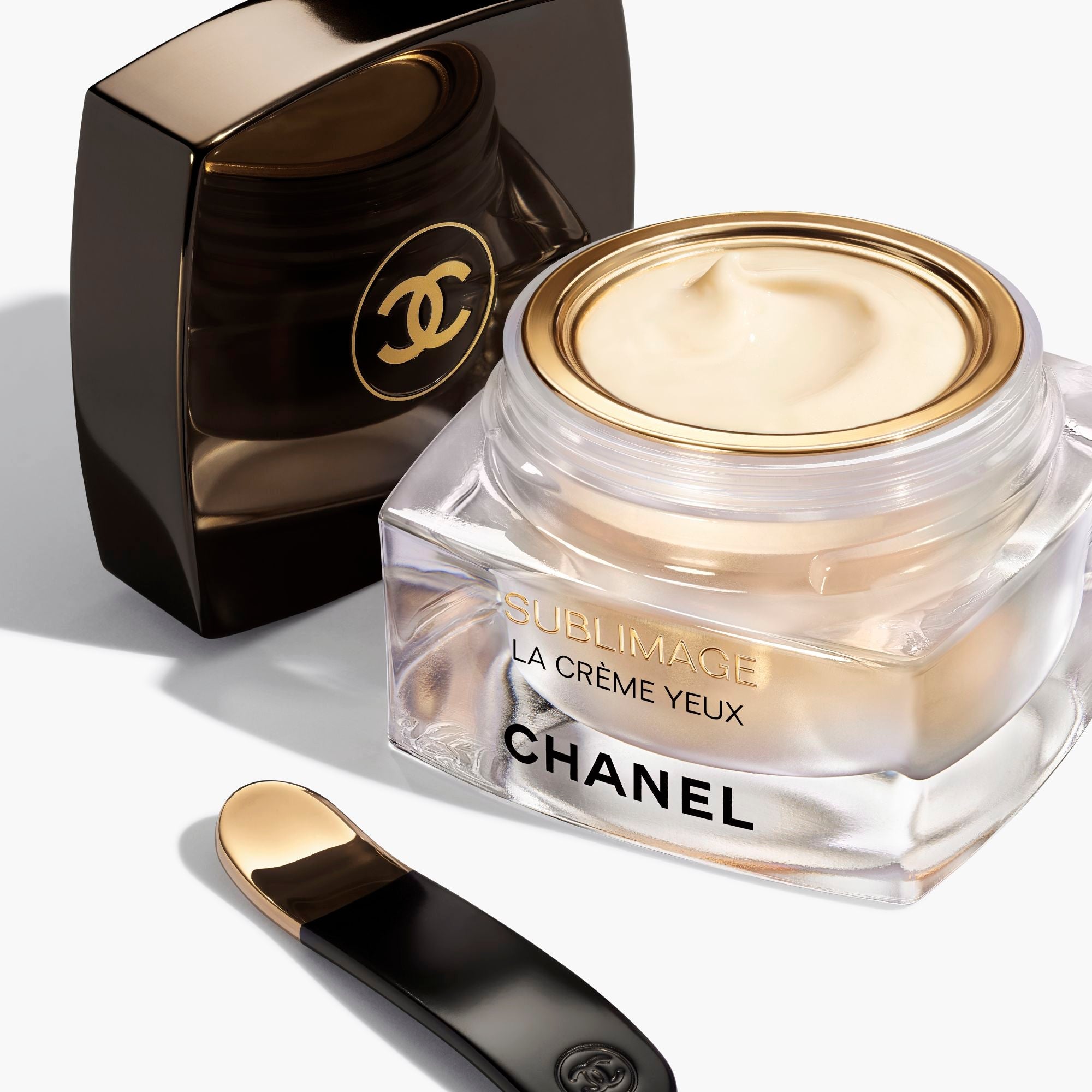 CHANEL SUBLIMAGE LA CREME YEUX ULTIMATE EYE CREAM, 15g
