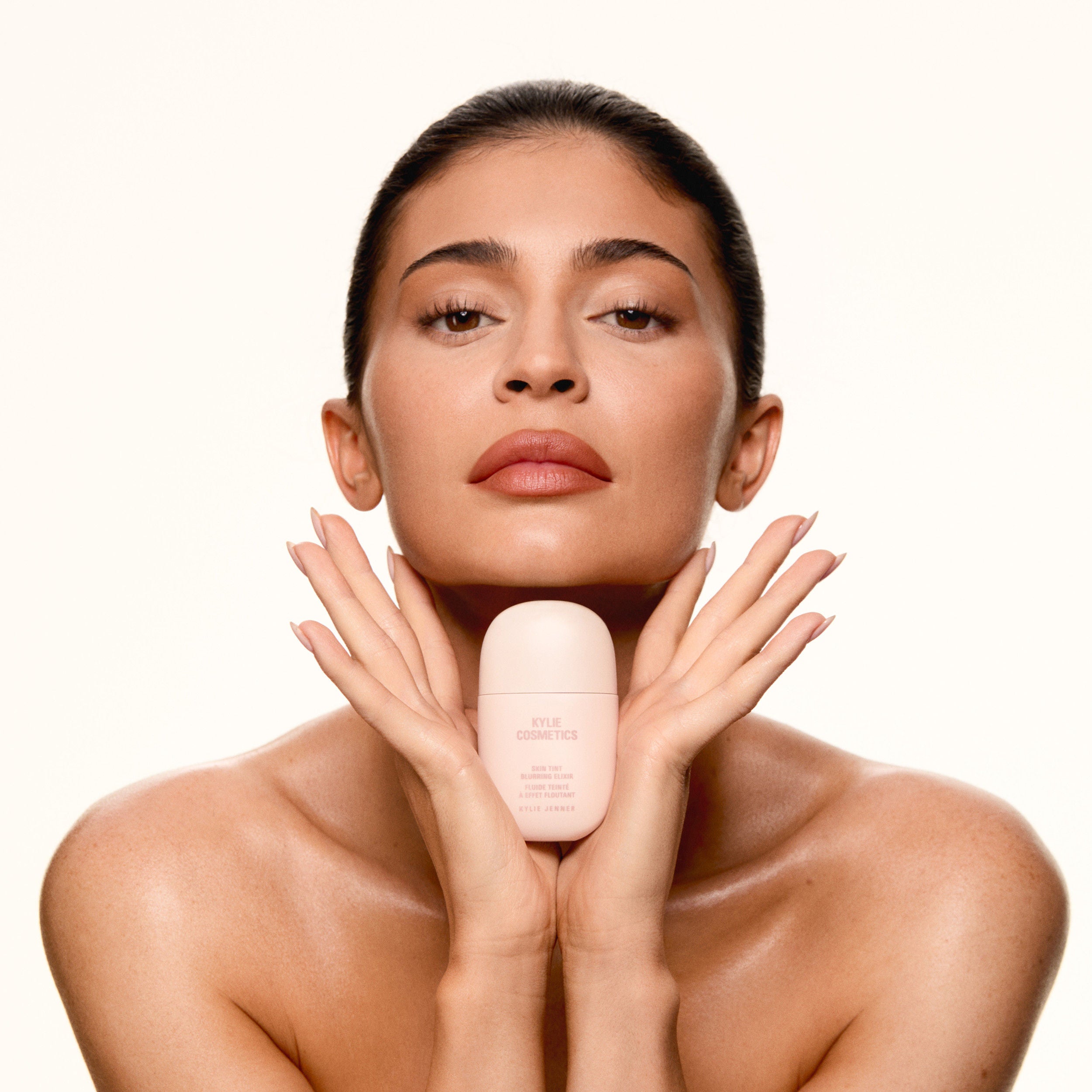 Kylie Cosmetics Cosmetics Skin Tint Brush 03, 1pcs