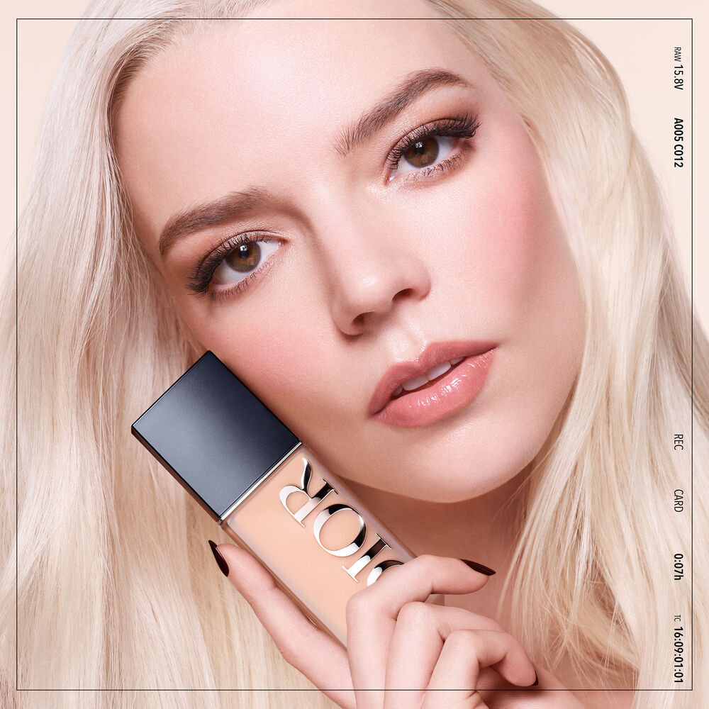DIOR Forever No-Transfer 24H Wear Matte Foundation - 2 Neutral, 30ml