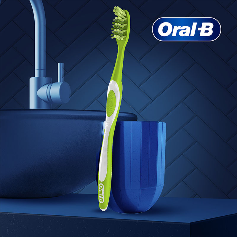 Oral-B Criss Cross Toothbrush with Neem Extract - Soft (Buy 2 Get 2 Free) Buy at Indicrest Image 4