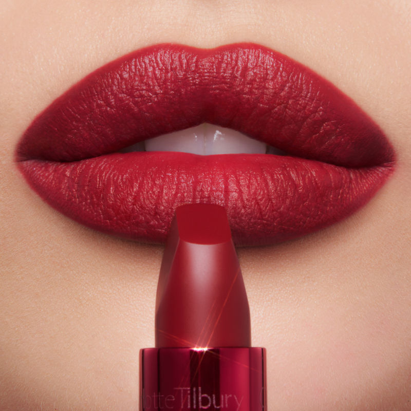 Charlotte Tilbury Hollywood Beauty Icon Lipstick Matte Revolution - Cinematic Red, 3.5g
