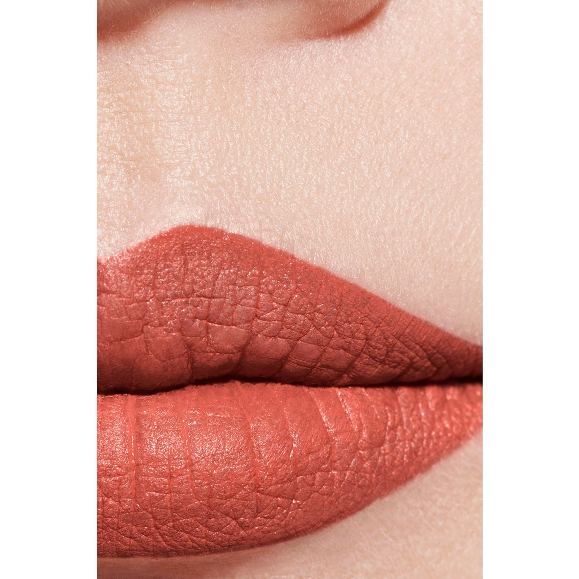 CHANEL ROUGE ALLURE VELVET LUMINOUS MATTE LIP COLOUR - INIMITABLE, 3.5g