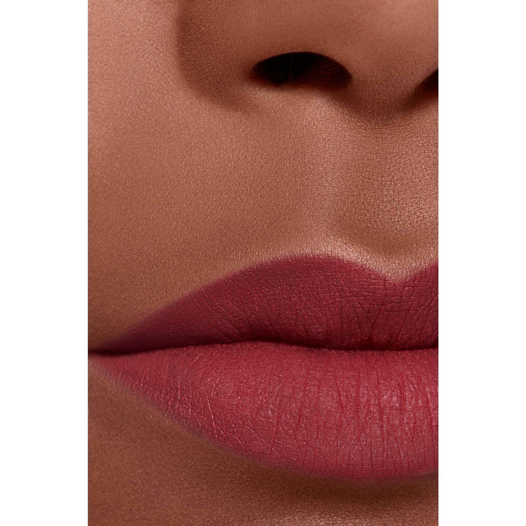 CHANEL ROUGE ALLURE LIQUID VELVET ULTRAWEAR INTENSE MATTE LIQUID LIP COLOUR - PALPITANTE, 6ml